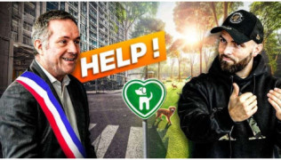 L'éducateur canin Tony Silvestre et le maire de la ville de Massy discutent de la vie d'un chien en ville